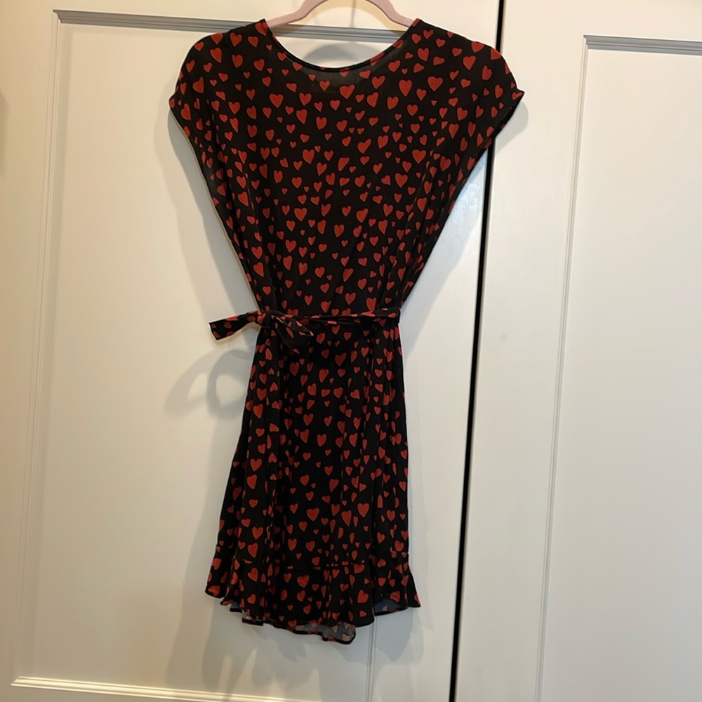 Popsugar size small shift dress. Black with red hearts. Sash belt. Ruffle hem.